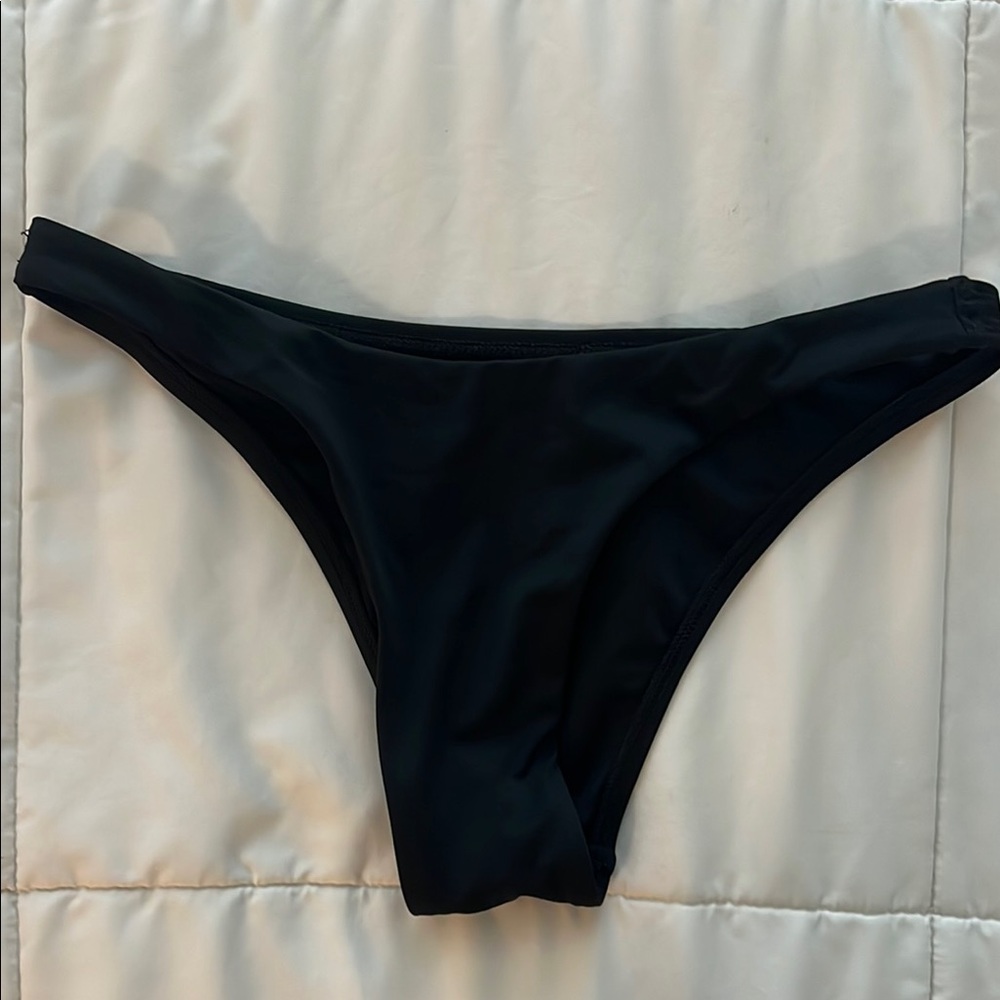 Jolyn Clothing Black Bikini Swimwear Sleek Design